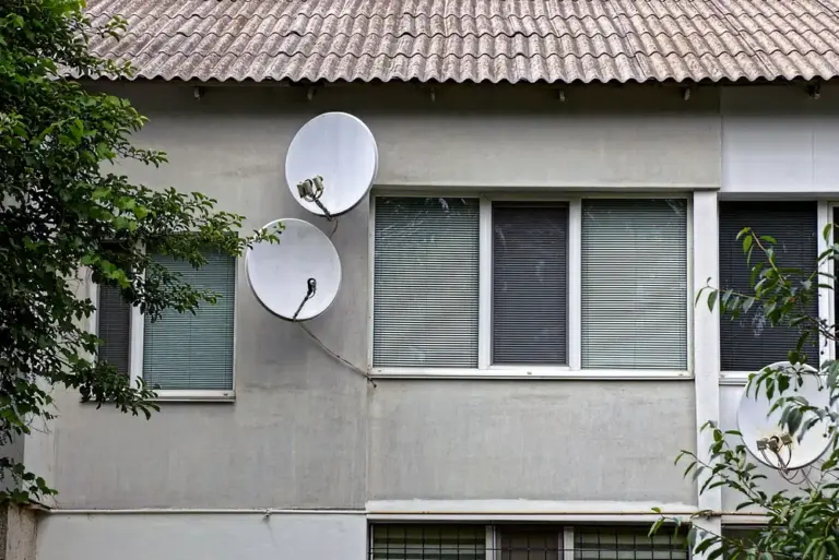 Starlink vs Traditional Satellite Internet Over 5 Years