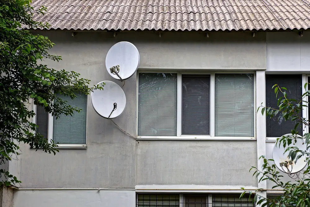 Starlink vs Traditional Satellite Internet Over 5 Years